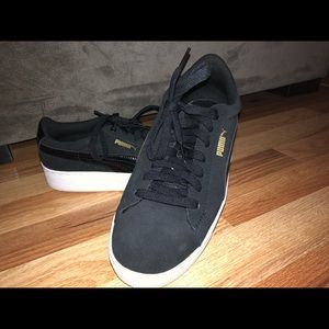 COPY - Puma Vikky Suede Platform Sneakers